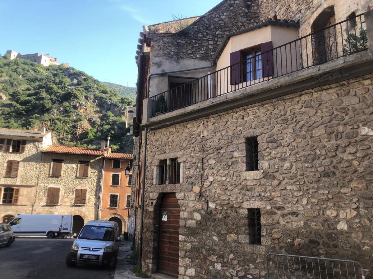 Les Maisons Du Conflent, Maisons Familiales En Pierre Au Coeur Des Remparts Villefranche-de-Conflent Exterior foto